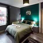 Away From Entire 2 Bedroom House