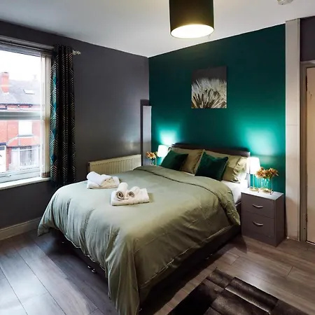 Away From Entire 2 Bedroom House