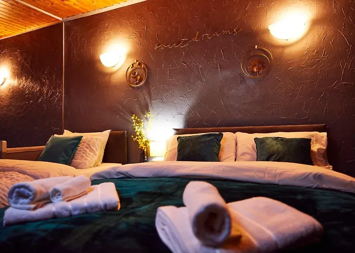 Away From Entire 2 Bedroom House Лідс