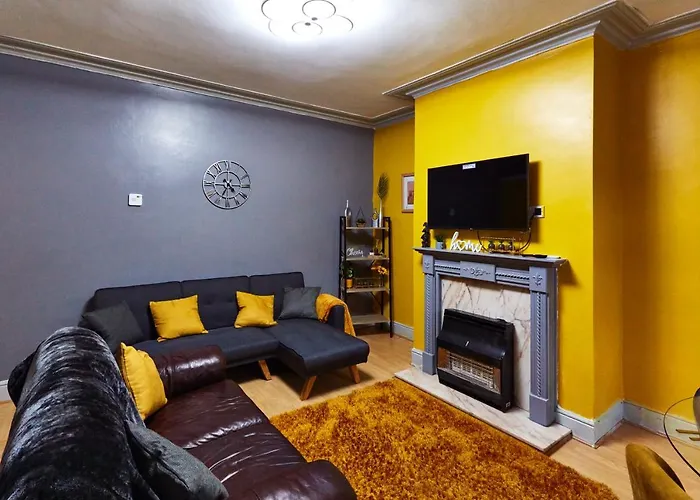 Away From Entire 2 Bedroom House