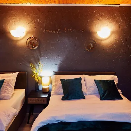 게스트하우스 Away From Entire 2 Bedroom House 리즈