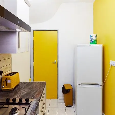 게스트하우스 Away From Entire 2 Bedroom House