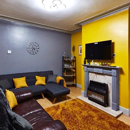 Away From Entire 2 Bedroom House